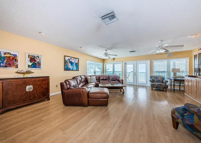 Joyce's Beachfront Penthouse * Clearwater Beach